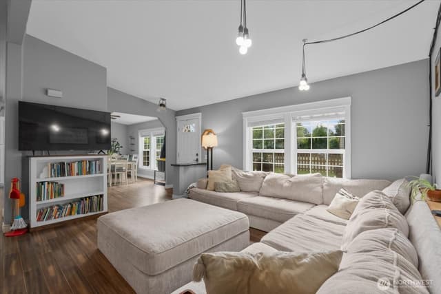 Property photo for 18612 72nd Avenue NE, Kenmore photo 5
