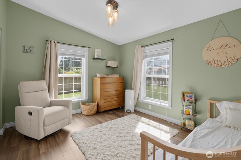 Property photo for 18612 72nd Avenue NE, Kenmore photo 28