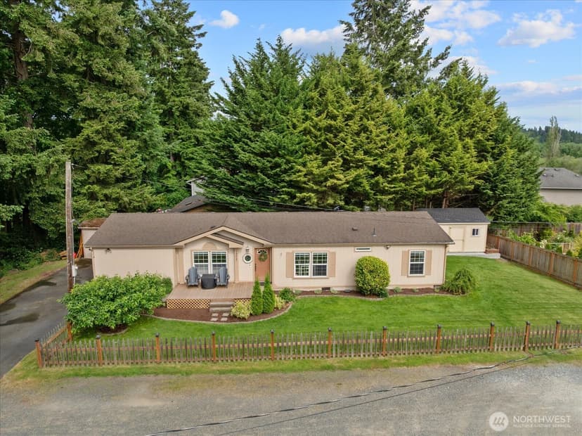 Property photo for 18612 72nd Avenue NE, Kenmore