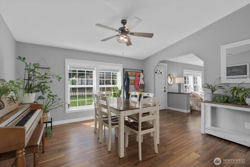 Property photo for 18612 72nd Avenue NE, Kenmore photo 21