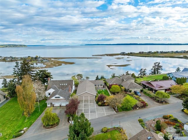 Property photo for 2368 Soundview Drive, Langley