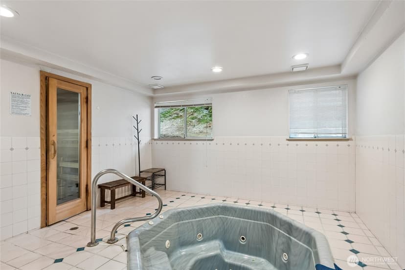 Property photo for 2244 13th Avenue W #411, Seattle photo 16