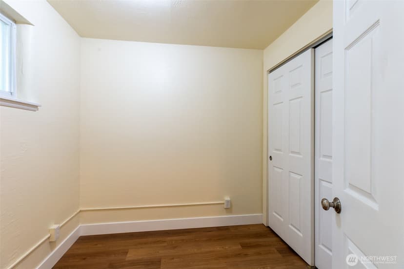 Property photo for 4733 Terrace Drive NE #4733, Seattle photo 7