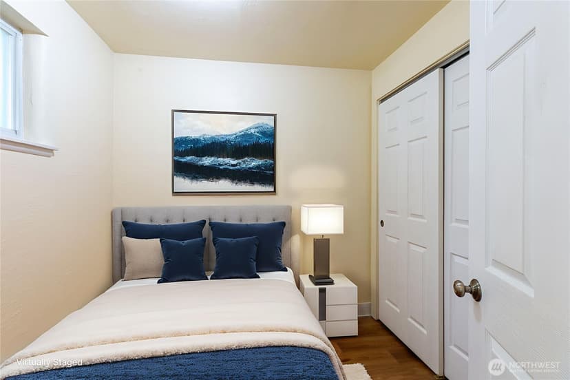 Property photo for 4733 Terrace Drive NE #4733, Seattle photo 8