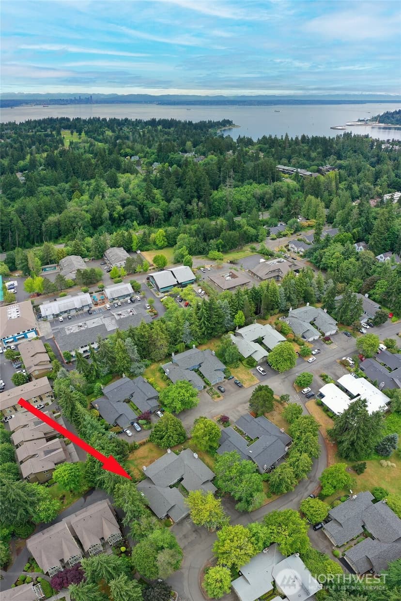 Property photo for 1090 Ihland Place NE, Bainbridge Island photo 38