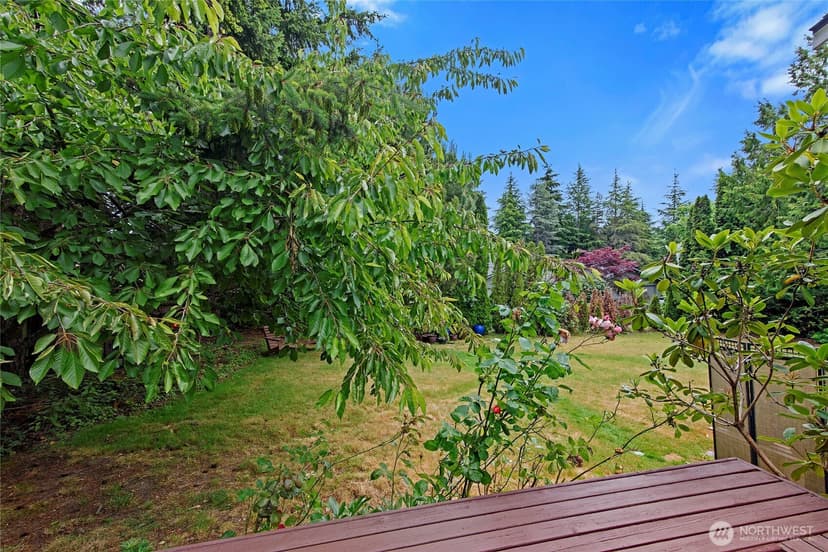 Property photo for 1090 Ihland Place NE, Bainbridge Island photo 33