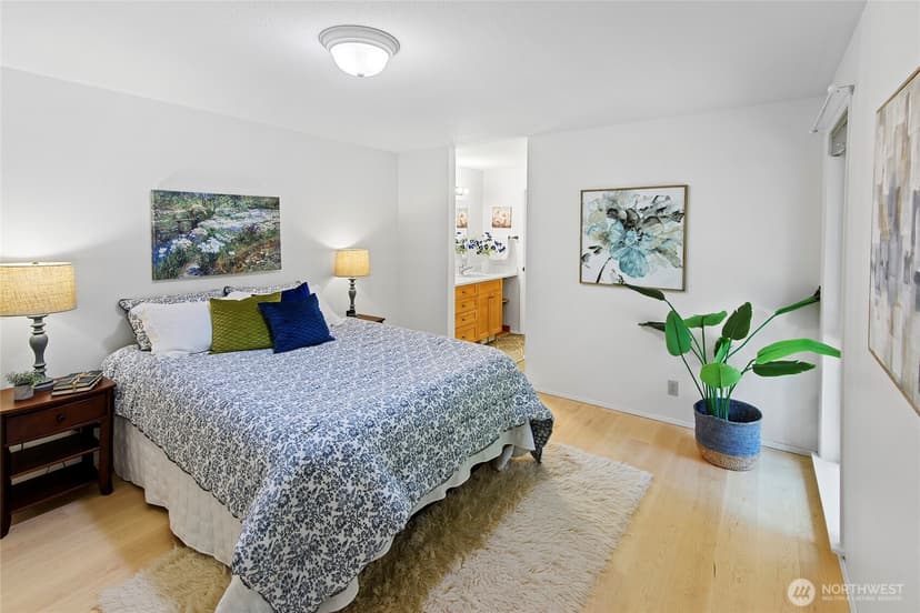 Property photo for 1090 Ihland Place NE, Bainbridge Island photo 21