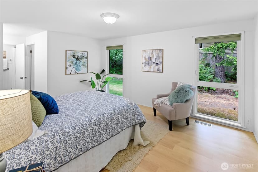 Property photo for 1090 Ihland Place NE, Bainbridge Island photo 20