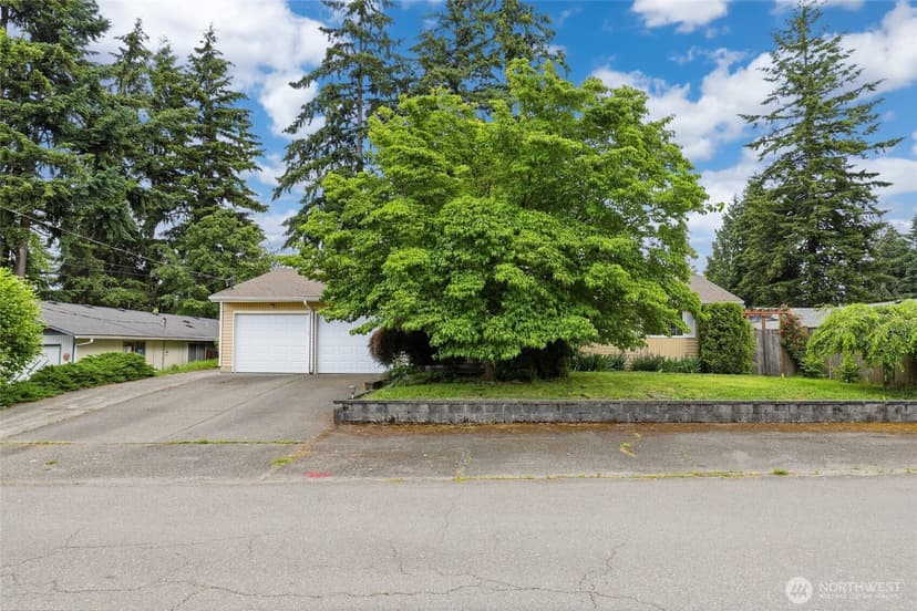 Property photo for 35626 13th Avenue SW, Federal Way photo 2