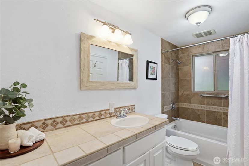 Property photo for 35626 13th Avenue SW, Federal Way photo 22
