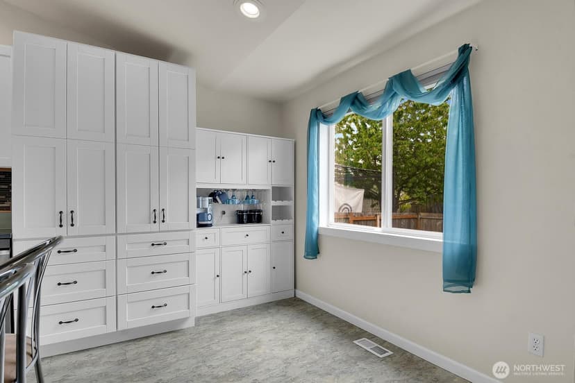 Property photo for 7425 3rd Drive W, Everett photo 17