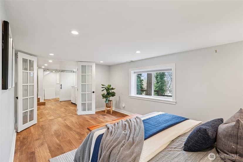 Property photo for 1911 12th Avenue S, Seattle photo 22