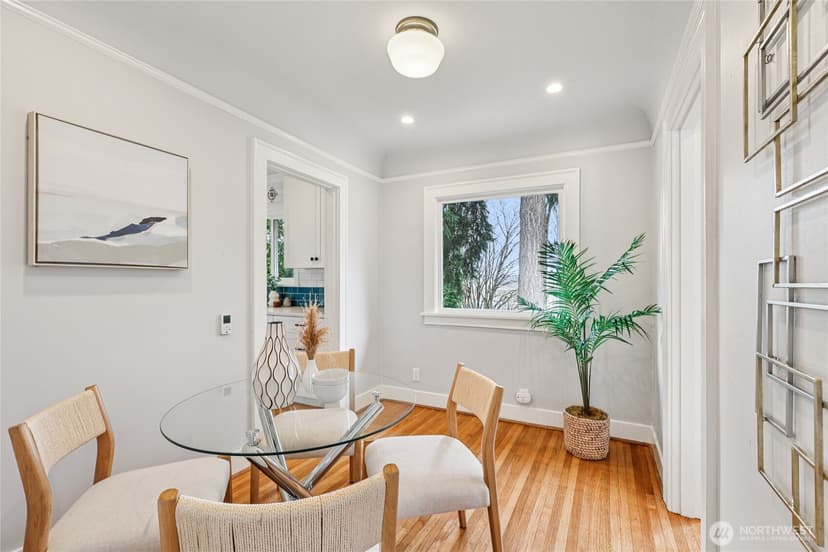 Property photo for 1911 12th Avenue S, Seattle photo 9