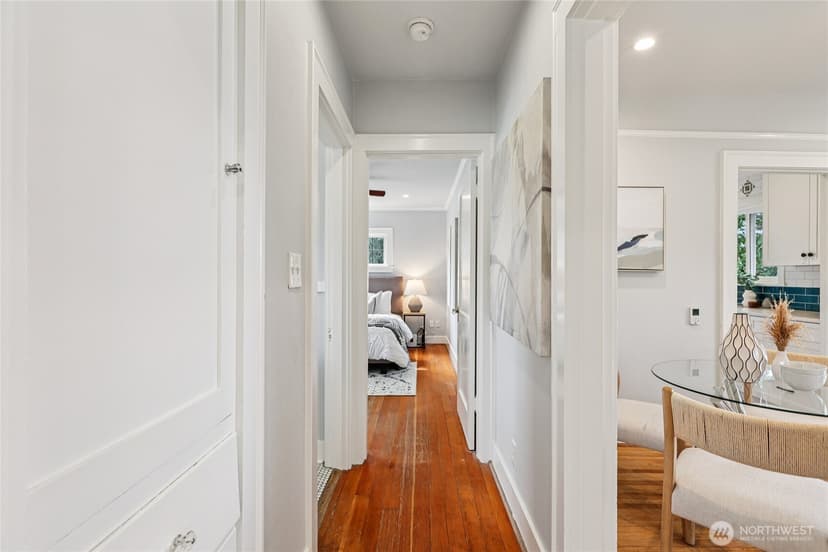 Property photo for 1911 12th Avenue S, Seattle photo 13