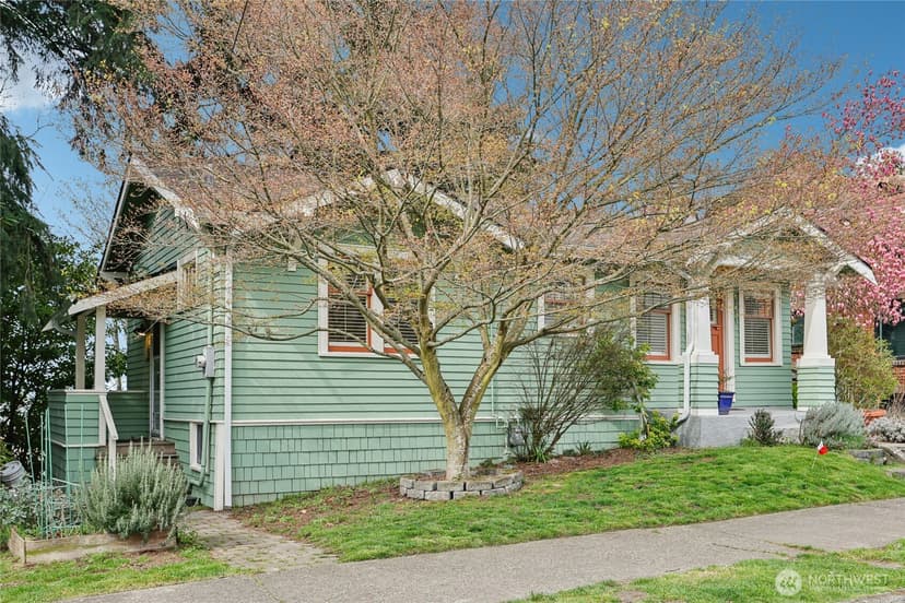 Property photo for 1911 12th Avenue S, Seattle photo 3