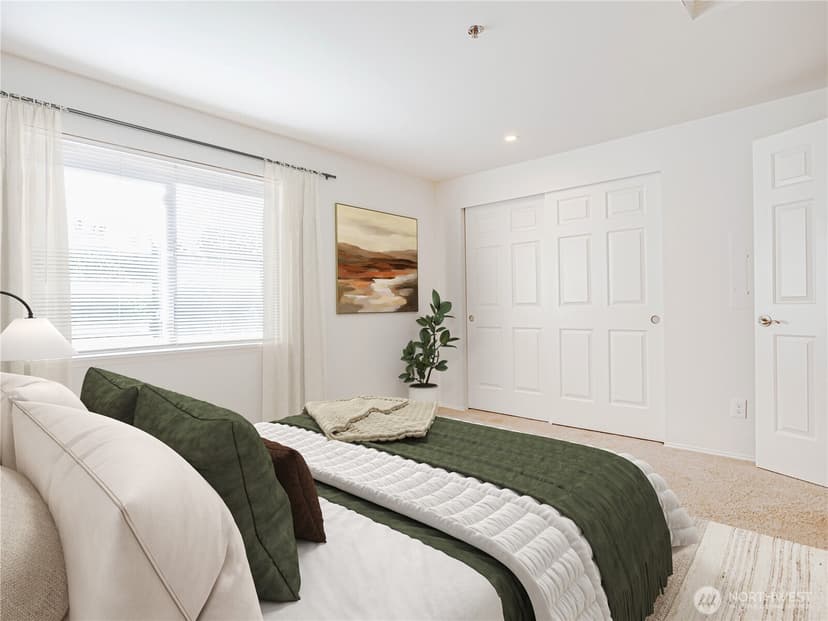 Property photo for 250 NW Dogwood Street #C 302, Issaquah photo 16