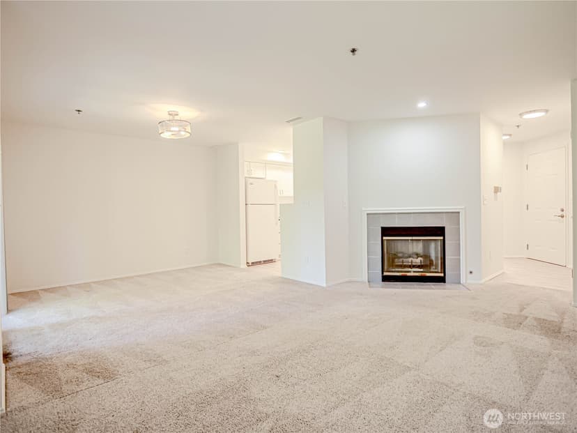 Property photo for 250 NW Dogwood Street #C 302, Issaquah photo 19