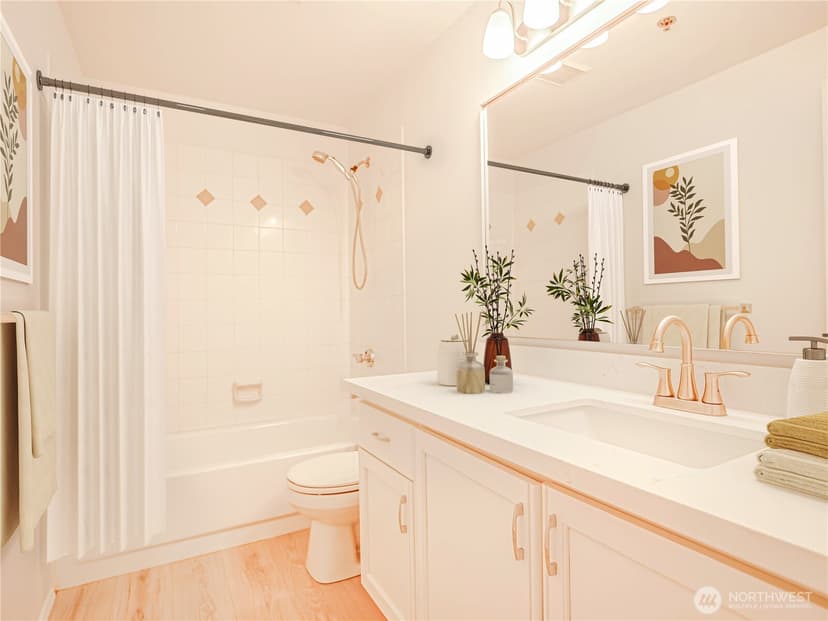 Property photo for 250 NW Dogwood Street #C 302, Issaquah photo 18