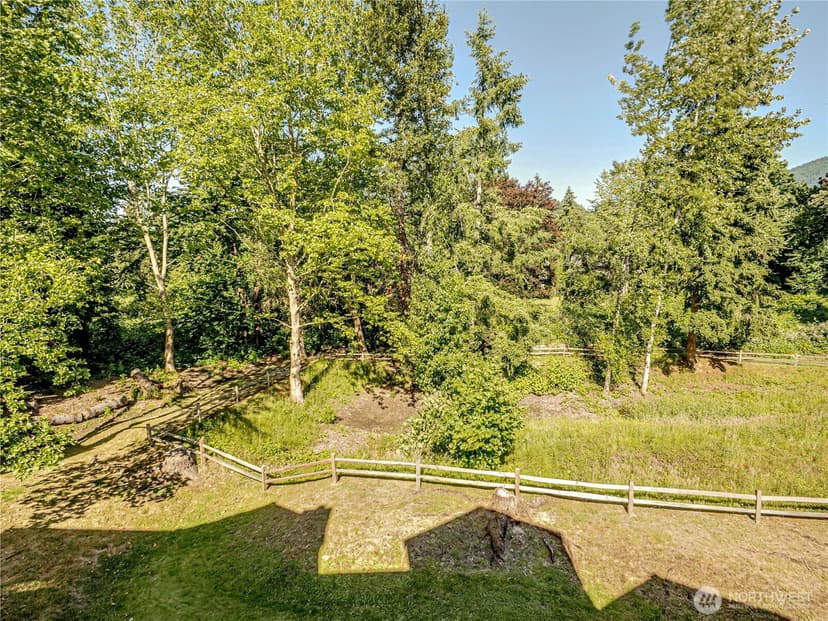 Property photo for 250 NW Dogwood Street #C 302, Issaquah photo 25
