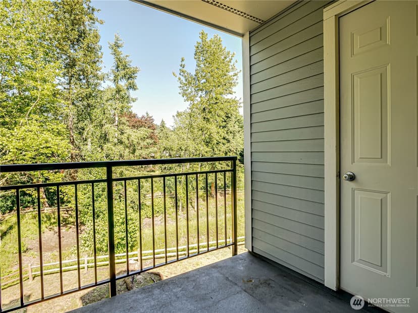 Property photo for 250 NW Dogwood Street #C 302, Issaquah photo 26