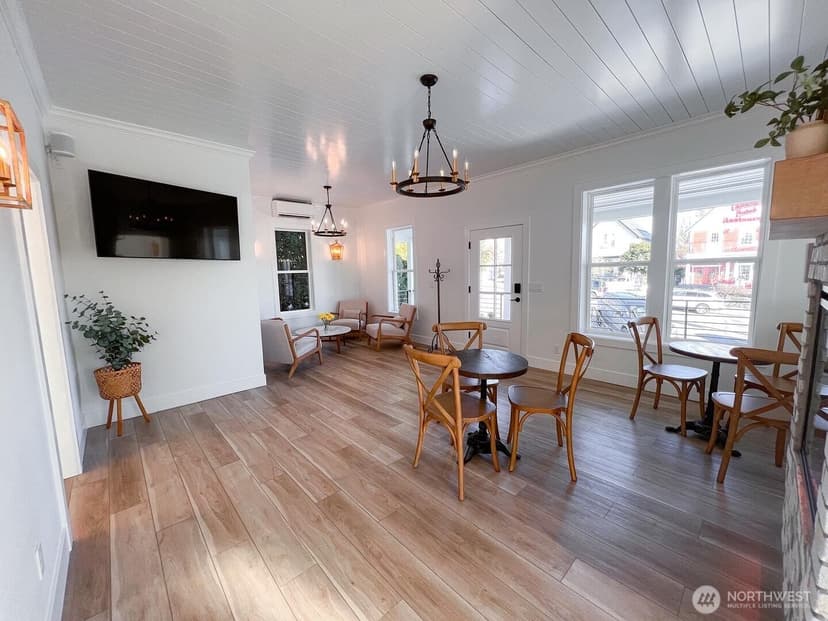 Property photo for 112 Avenue A, Snohomish photo 6
