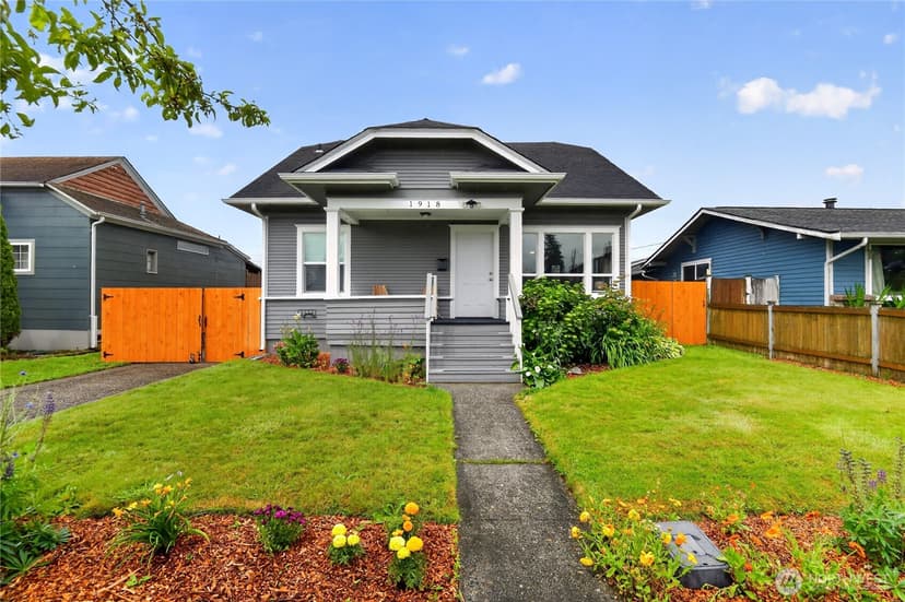 Property photo for 1918 Baker Avenue #A, Everett