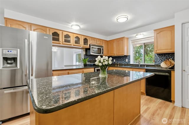 Property photo for 31074 9th Avenue S, Federal Way photo 2