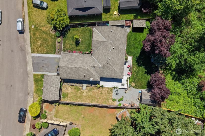 Property photo for 2011 S 292nd Street, Federal Way photo 27