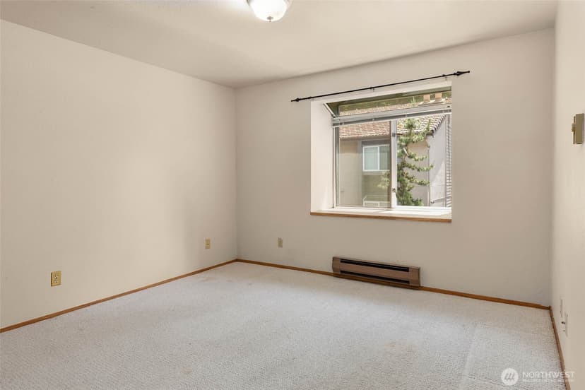 Property photo for 12715 NE 120th Street #C3, Kirkland photo 11