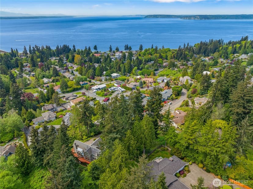 Property photo for 7393 Braemar Drive, Edmonds photo 37