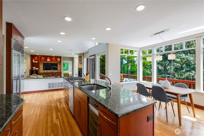 Property photo for 7393 Braemar Drive, Edmonds photo 13