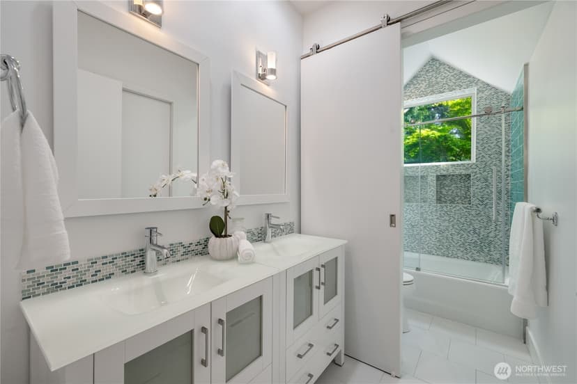 Property photo for 7393 Braemar Drive, Edmonds photo 30