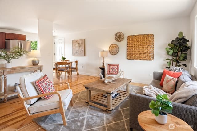 Property photo for 11935 8th Avenue SW, Seattle photo 5