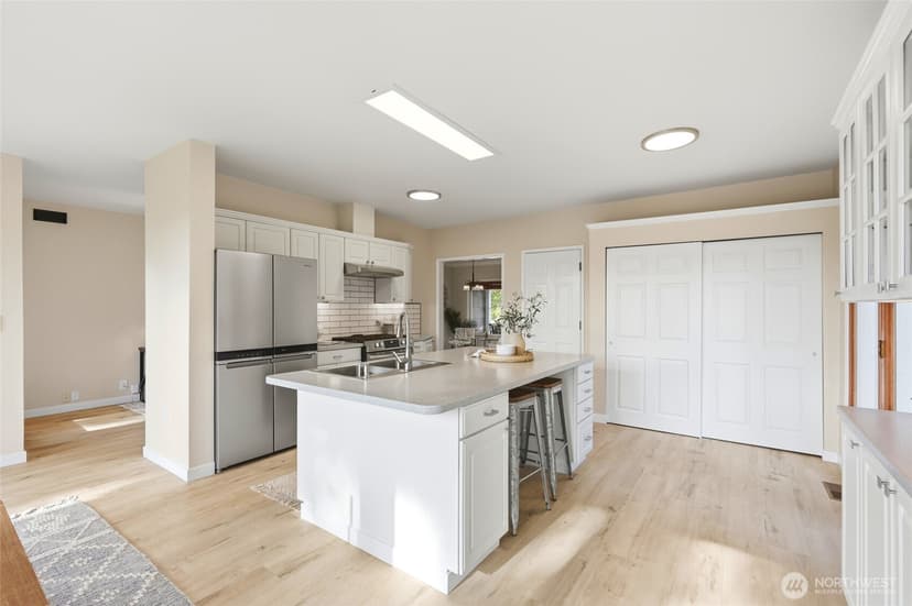 Property photo for 1609 Goat Trail Road, Mukilteo photo 8