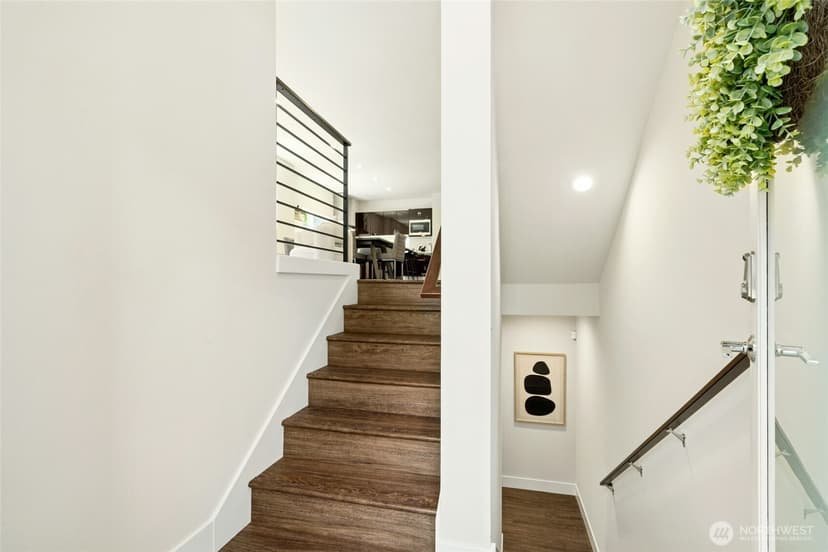 Property photo for 537 Glacier Walk SE, Sammamish photo 30