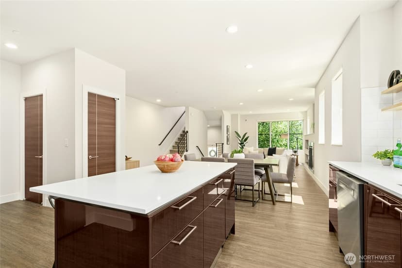 Property photo for 537 Glacier Walk SE, Sammamish photo 16