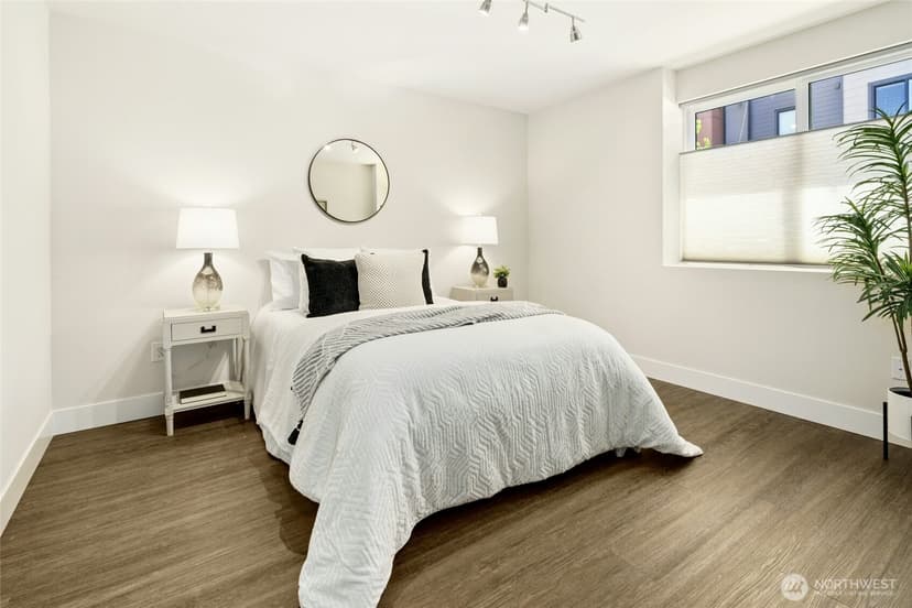 Property photo for 537 Glacier Walk SE, Sammamish photo 31