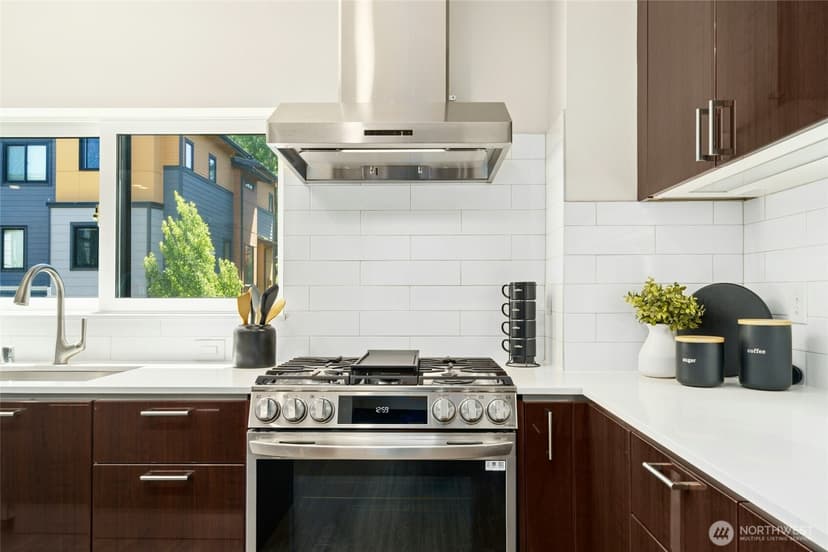 Property photo for 537 Glacier Walk SE, Sammamish photo 13