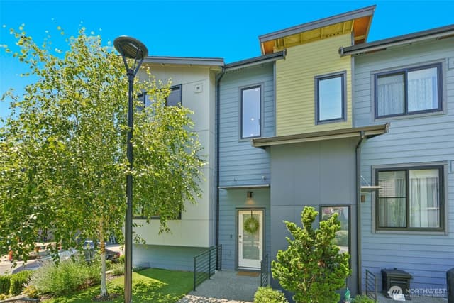 Property photo for 537 Glacier Walk SE, Sammamish