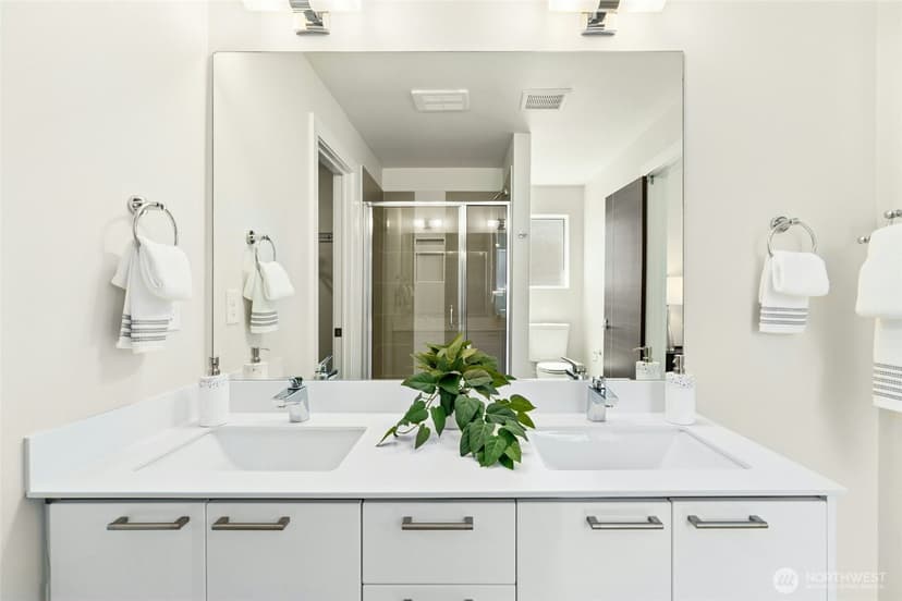 Property photo for 537 Glacier Walk SE, Sammamish photo 26