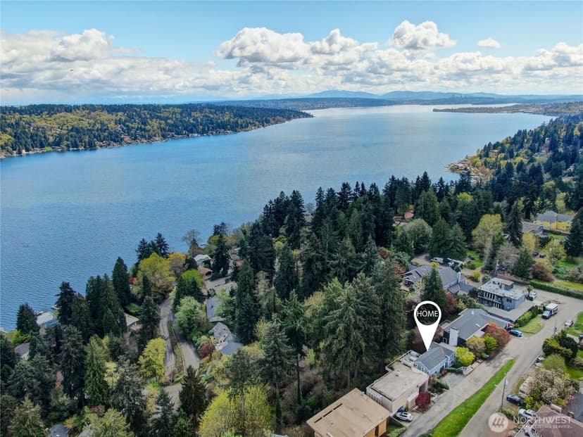 Property photo for 13522 40th Avenue NE, Seattle photo 32