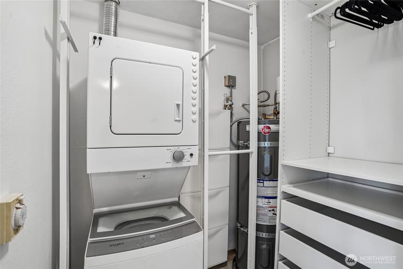 Property photo for 500 Elliott Avenue W #205, Seattle photo 14