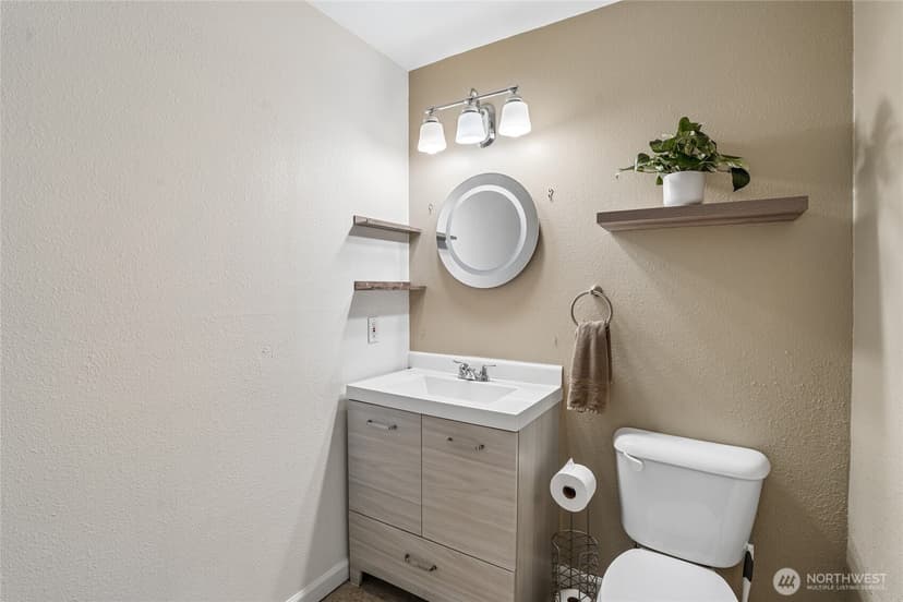 Property photo for 500 Elliott Avenue W #205, Seattle photo 13