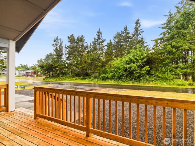 Property photo for 410 Ensign Avenue NW, Ocean Shores photo 5