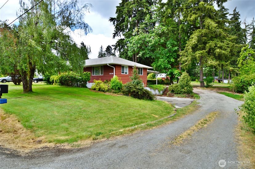 Property photo for 3218 114th Avenue E, Edgewood photo 2
