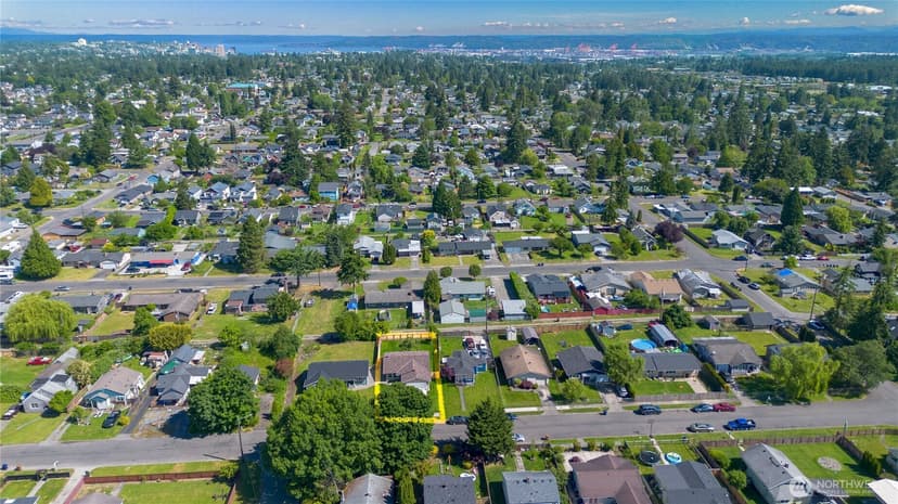 Property photo for 1005 E 63rd Street, Tacoma photo 2