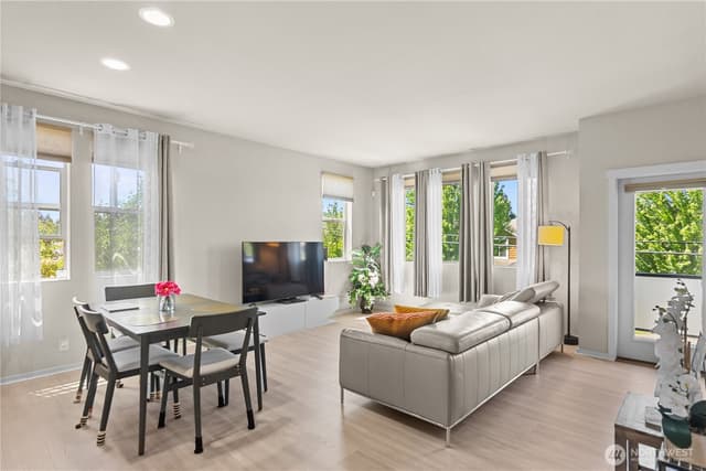 Property photo for 314 Bremerton Avenue NE, Renton photo 5