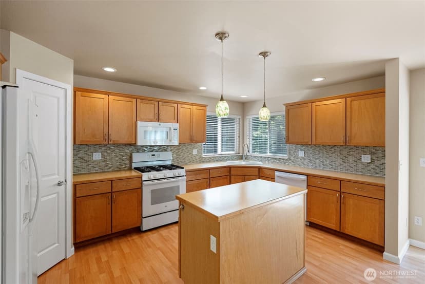 Property photo for 3221 Aspen Street SE, Port Orchard photo 7