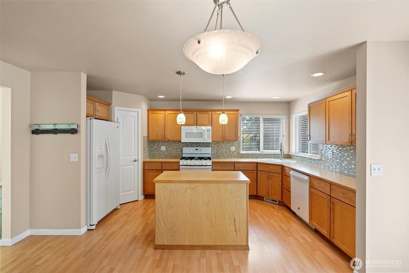 Property photo for 3221 Aspen Street SE, Port Orchard photo 8