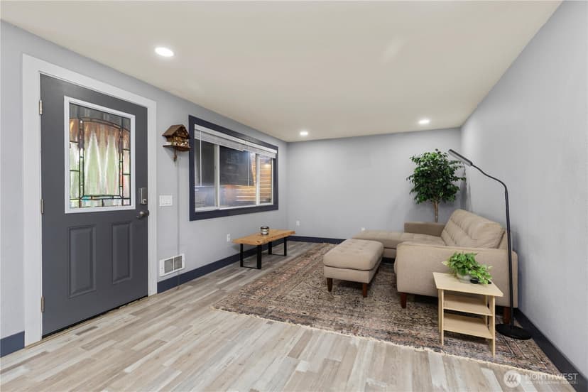 Property photo for 1319 Maple Avenue, Snohomish photo 9